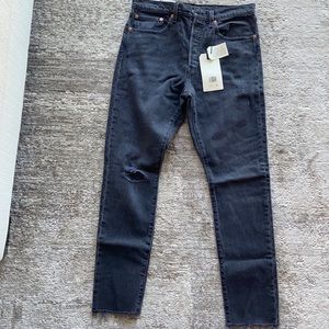 Women Levis 501 jeans